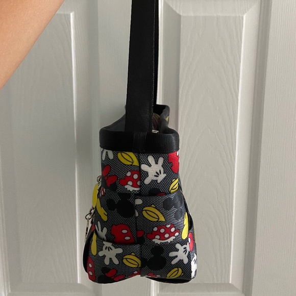 Harvey’s for Disney Couture Love You To Pieces Seatbelt Purse - Picture 3 of 8